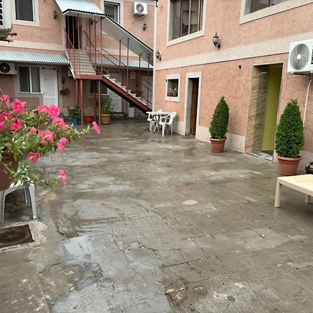 Styopa Hotel Yerevan Exterior photo