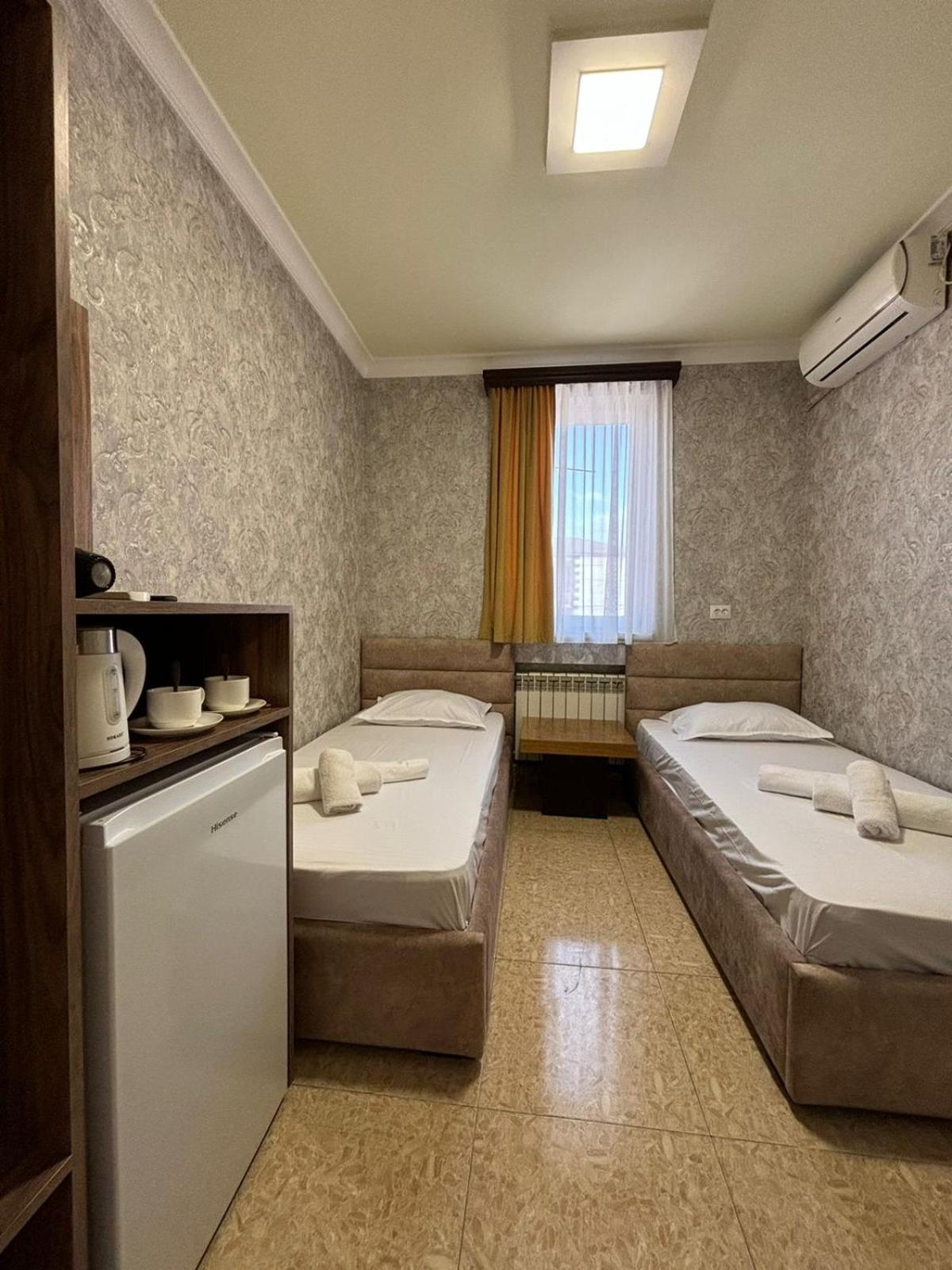 Styopa Hotel Yerevan Exterior photo